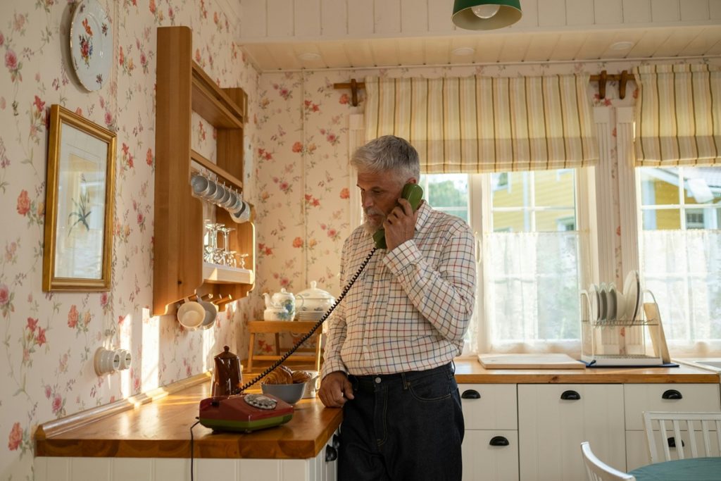 Goodbye landlines in the UK: BT will pause broadband for customers who ignore the switch
