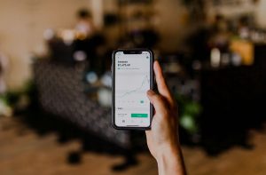 Britons are less likely than Americans to invest in stocks – but they may not have the full picture