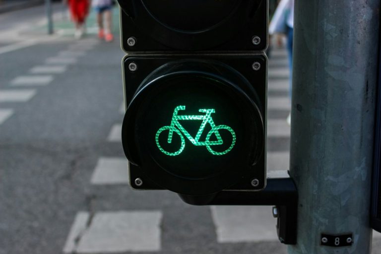 Government to spend £104 million to improve public transport outside of London