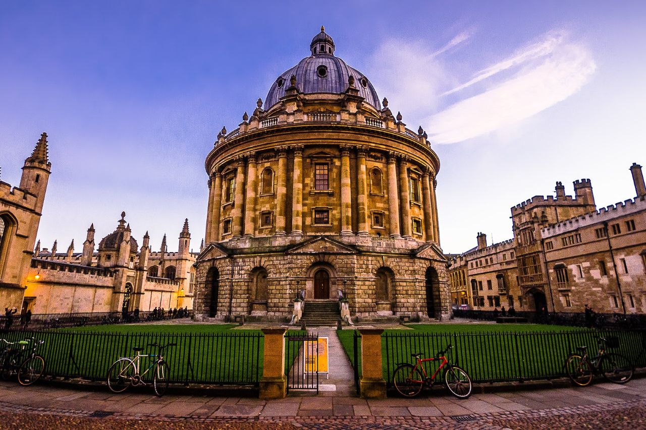 Oxford fällt aus den Top 3 der britischen Universitäten