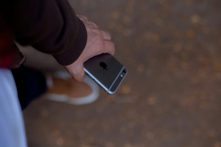 UK faces mobile network rationing and surge pricing as energy bills become unsustainable: report