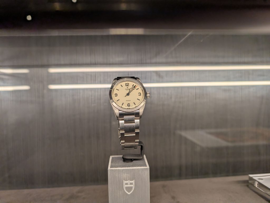 Tudor Ranger Dune White 1