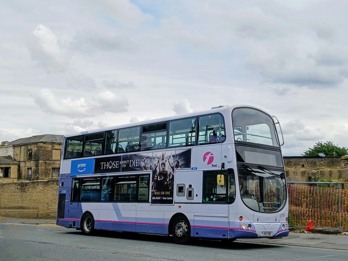 Massive hiring push for bus drivers in the UK – here’s what they earn