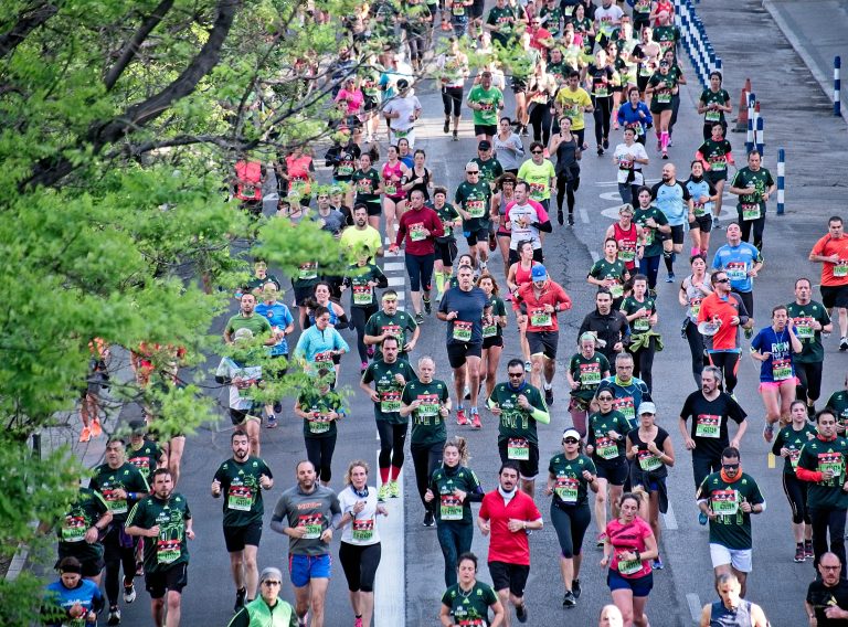 How much money it costs to train for and run a marathon in the UK in 2026