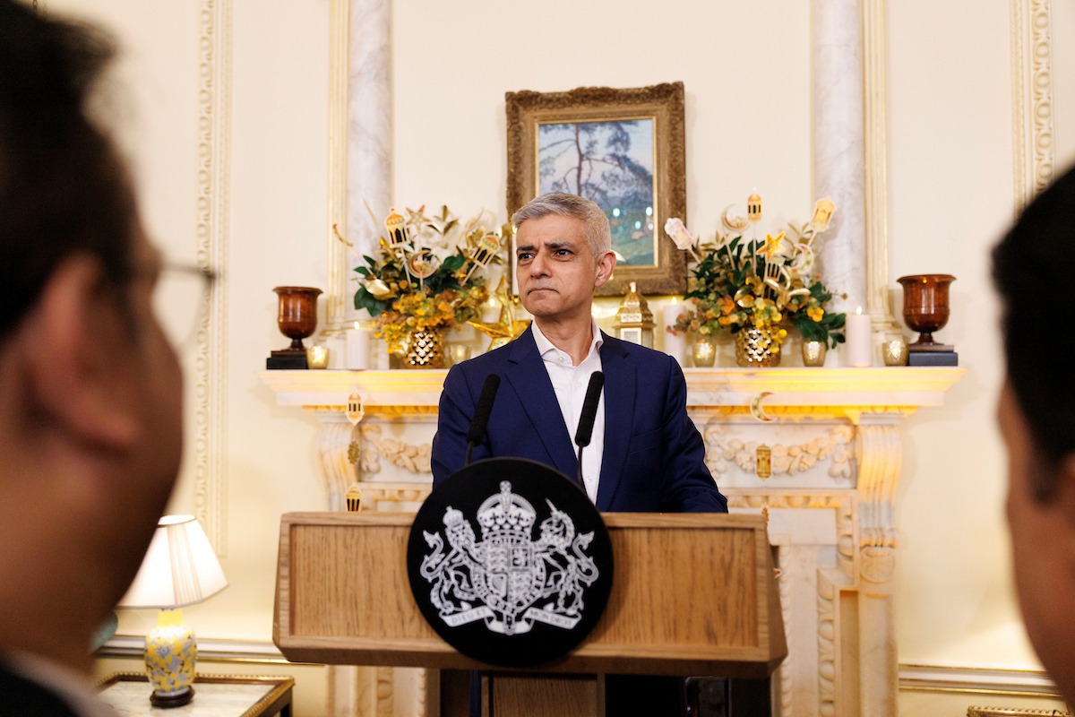 Starmer set to make Sadiq Khan a Lord: report
