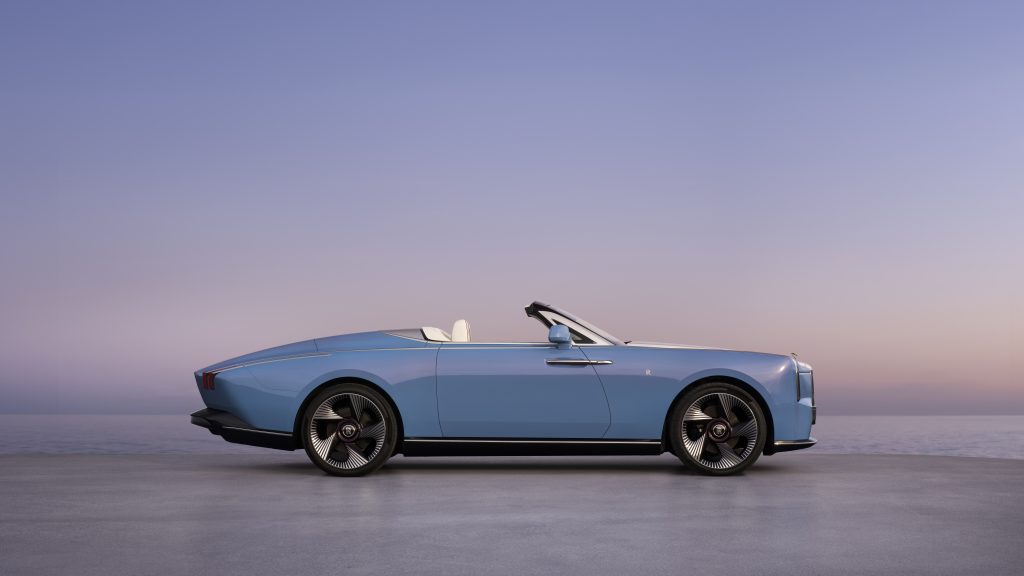 P90636207 Highres Presenting Project N