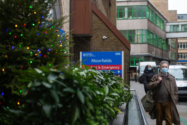 NHS to hire 380,000 fewer staff as AI takes over: report