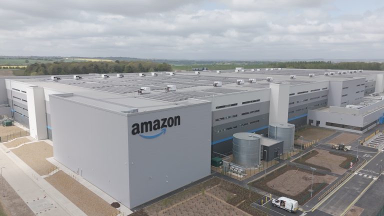 Amazon to hire 4,000 people across two new £500 million warehouses