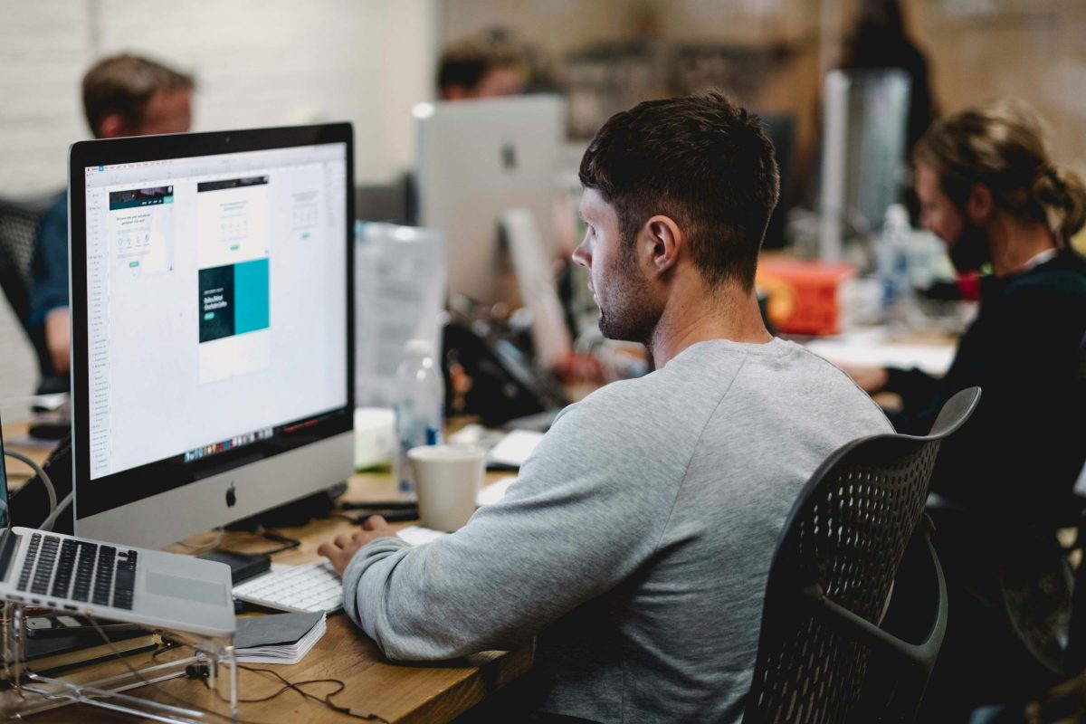 40% of UK office workers report feeling lonely at work