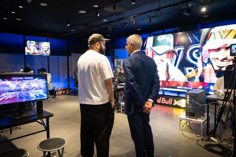 Sadiq Khan plans for London to become the esports capital of the world
