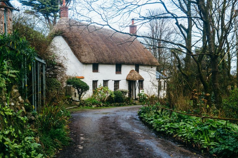 UK to look at copying Italy by offering historic homes for £1