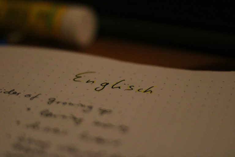 Overloaded GCSE English curriculum killing teenagers’ love of reading