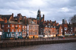 The best and worst places to find a job in the UK right now