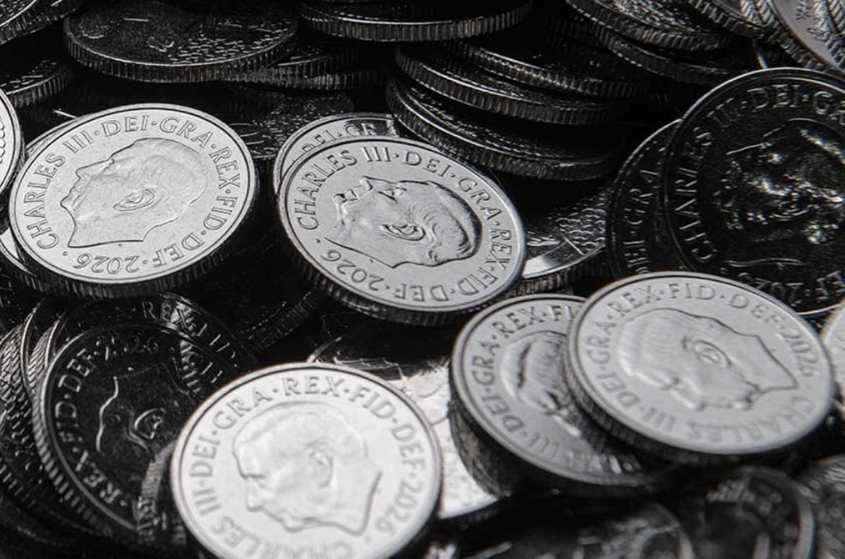 A look at the UK’s new 10p coins