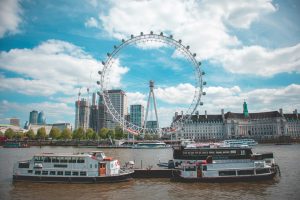 London to heat 650,000 homes with hot water carried by electric barges