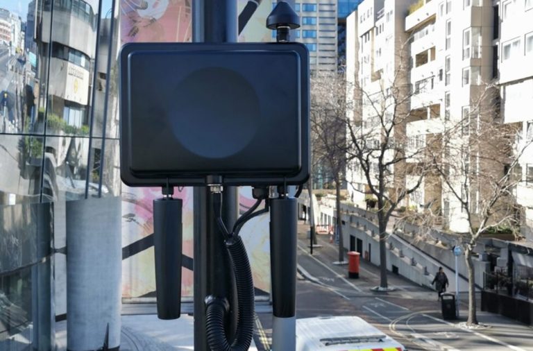 O2 bolting black boxes to lampposts to fix signal in busy UK town centres