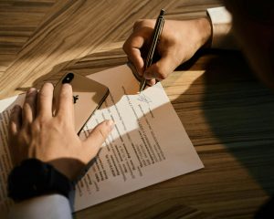 UK AI bosses want to kill non-competes and long notice periods for good