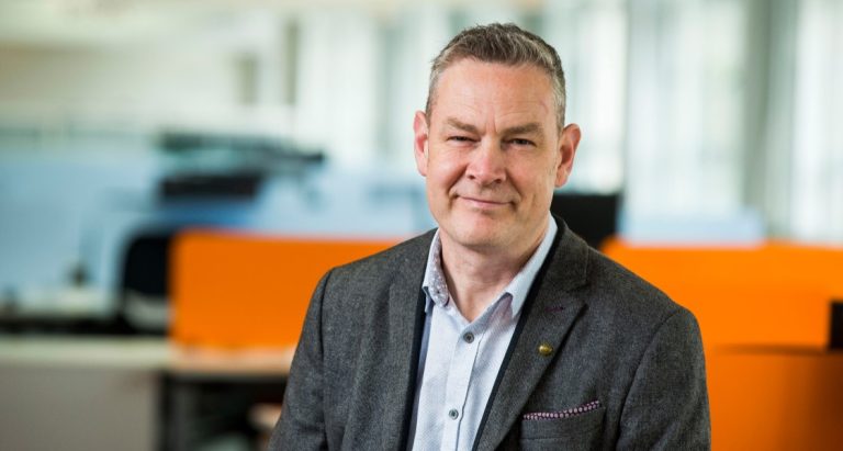 KCOM launches unlimited mobile for £16 a month in the UK