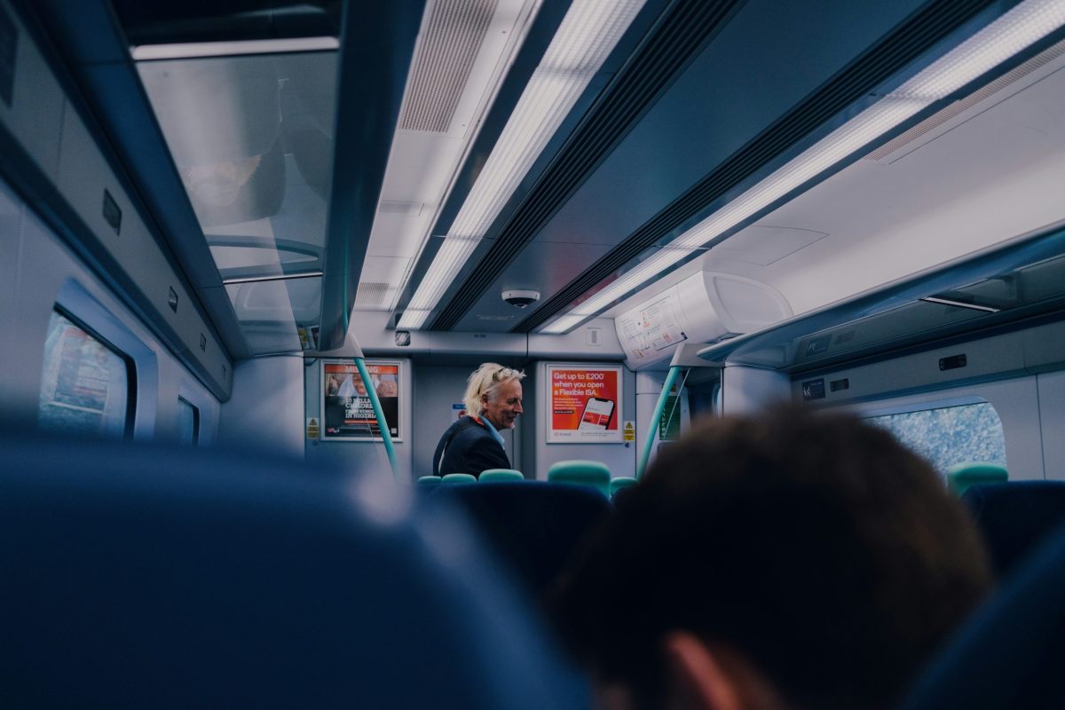 £1,000 fine planned for listening to music or videos without headphones on UK trains